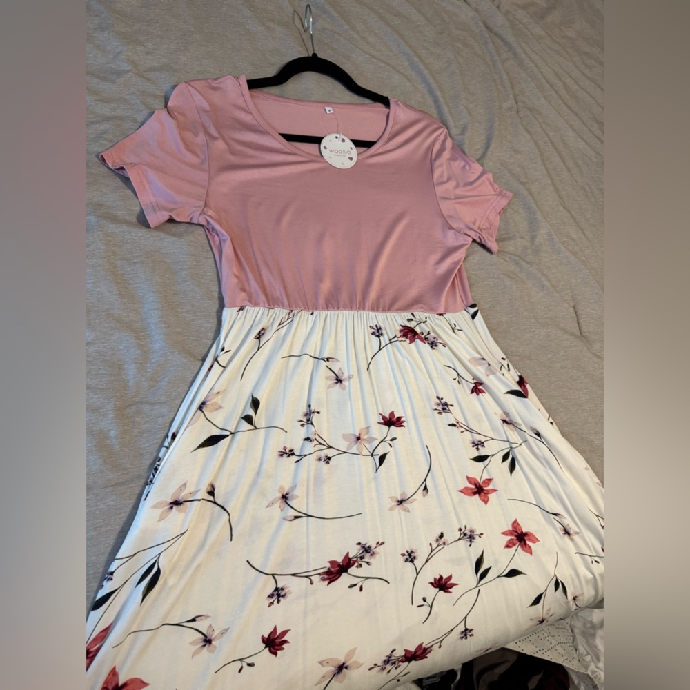 WOOXIO Pink and White Floral Dress w/ Pockets! - Picture 2 of 6